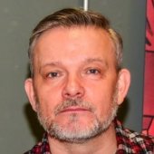 Ian Edginton